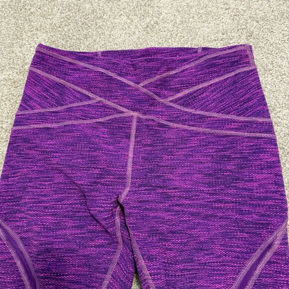 Lululemon Free Flow Preowned Women’s Capri Purple Jacquard Leggings Size 8 - Picture 3 of 10
